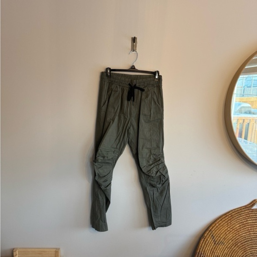 WOD made in Italy Mens Olive Green Pants